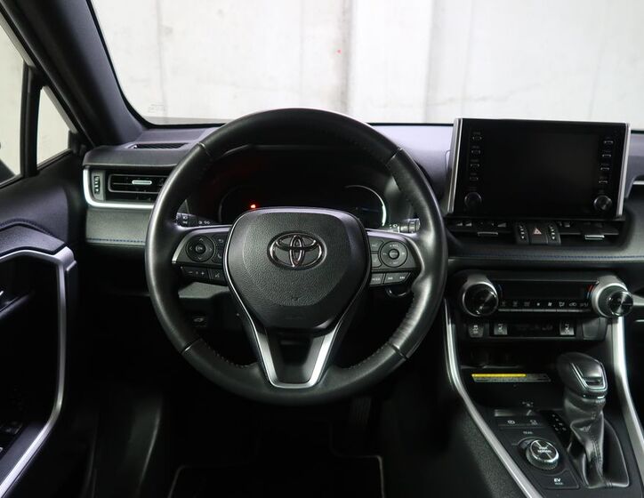Toyota RAV4 16