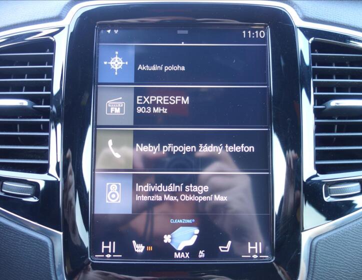 Volvo XC90 25