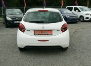 Peugeot 208 6