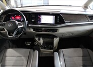 Volkswagen Multivan 11