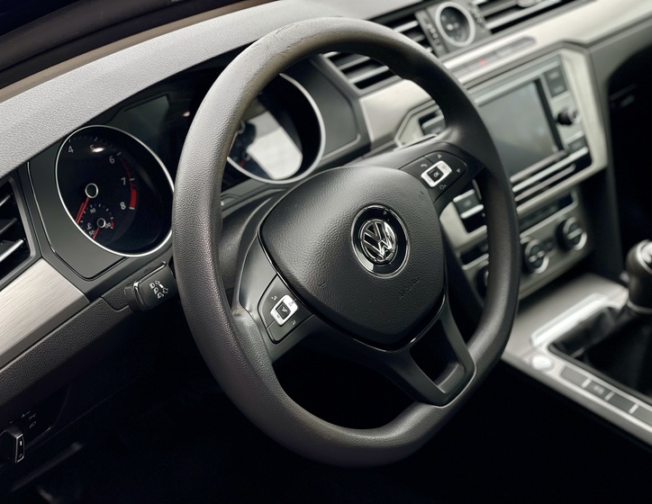 Volkswagen Passat 6