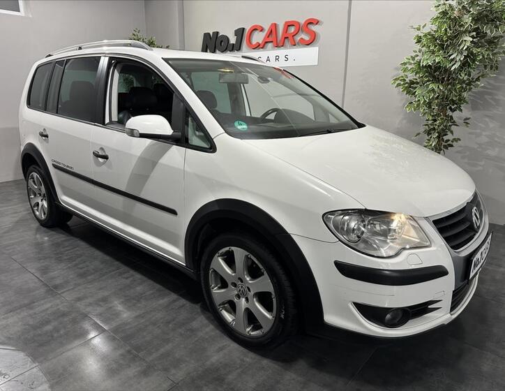 Volkswagen Touran 2