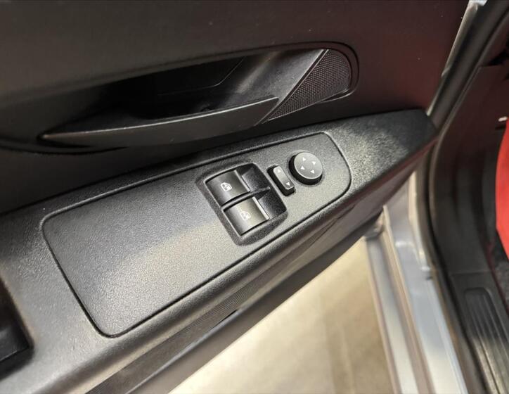 Fiat Grande Punto 13