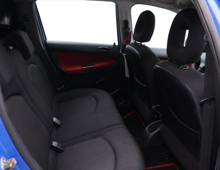 Peugeot 206 12