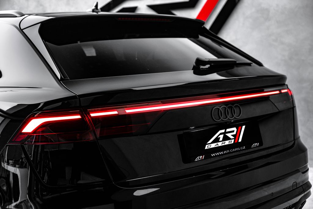 Audi SQ8