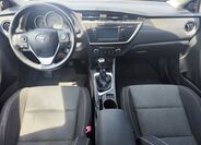 Toyota Auris 11