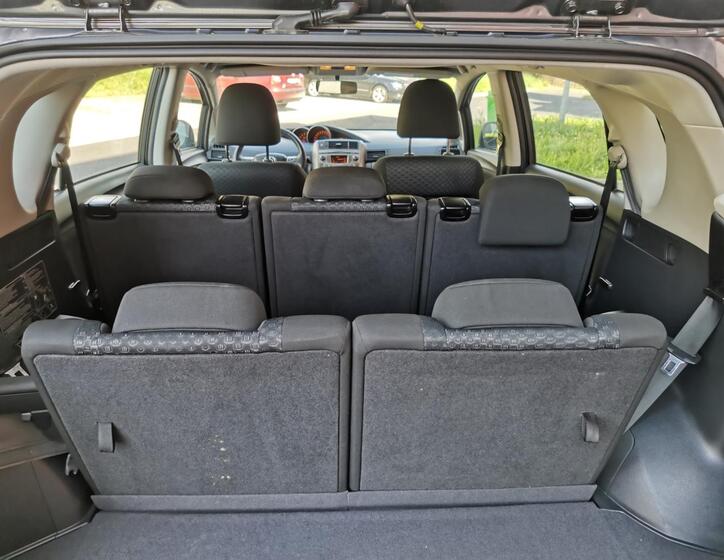 Toyota Verso 17