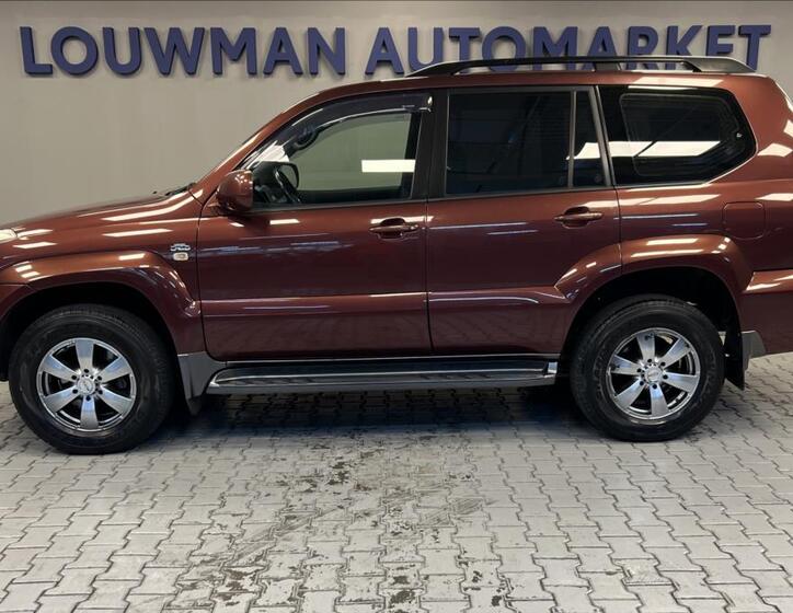 Toyota Land Cruiser 3