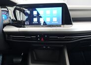 Volkswagen Golf 11