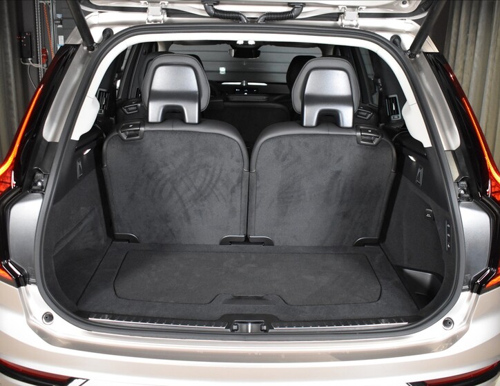 Volvo XC90 25