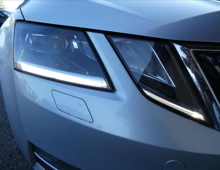 Škoda Octavia 9