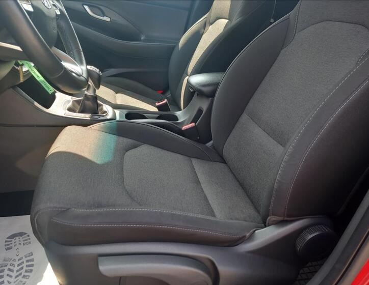 Hyundai i30 16