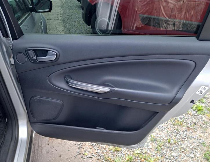 Ford S-MAX 22