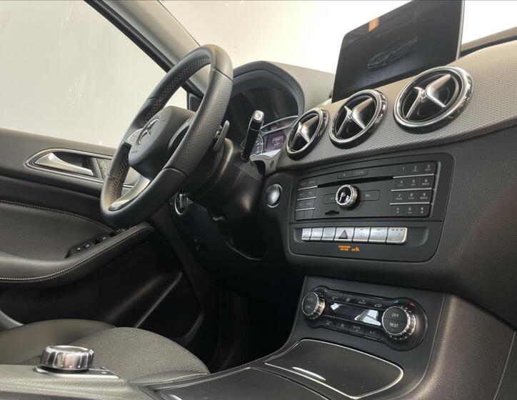Mercedes-Benz Třídy B 16