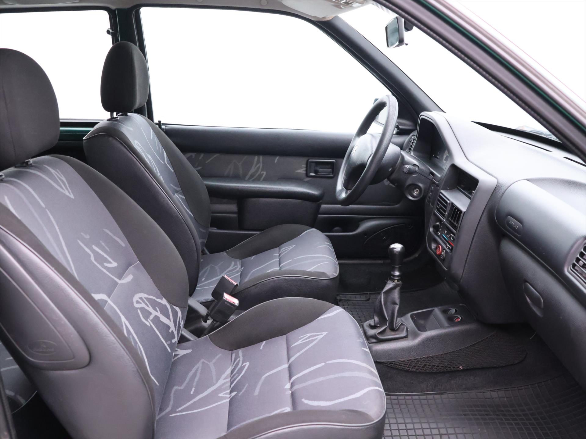 Peugeot 106