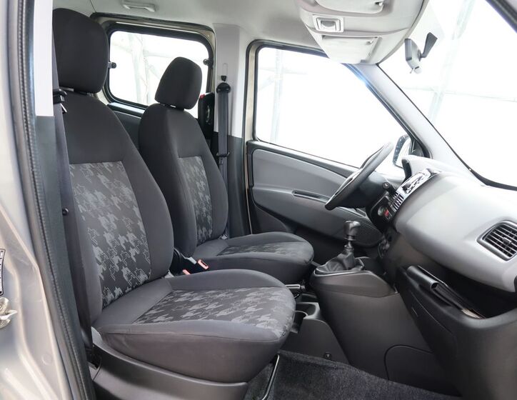 Opel Combo 18