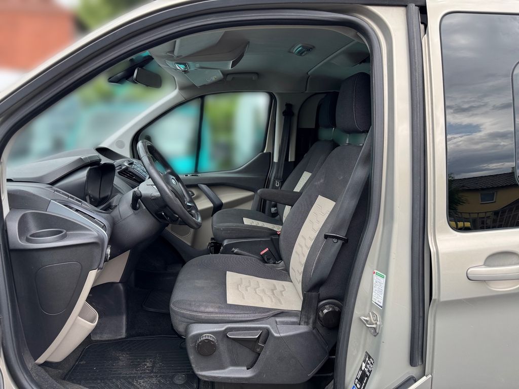 Ford Tourneo Custom