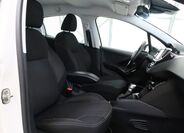Peugeot 208 18