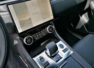 Jaguar F-Pace 22