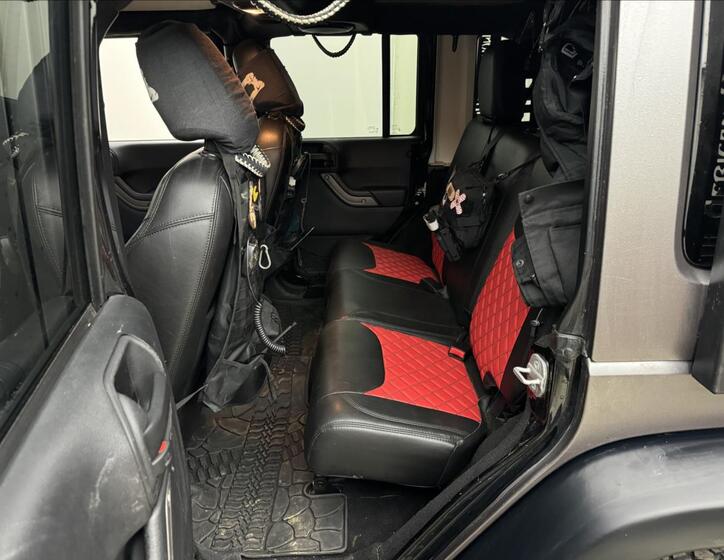 Jeep Wrangler 23