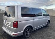 Volkswagen Multivan 28