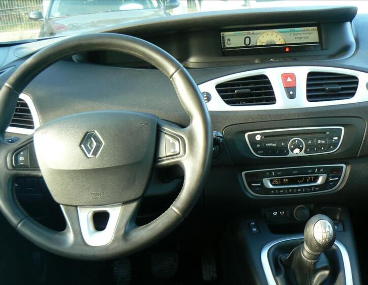 Renault Grand Scénic 12
