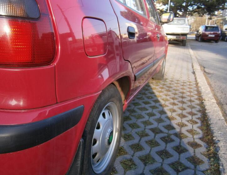 Škoda Felicia 8