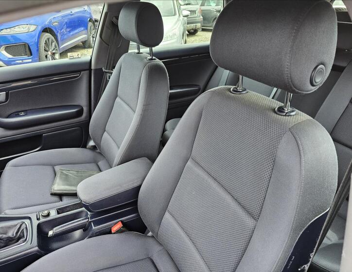 Audi A4 10