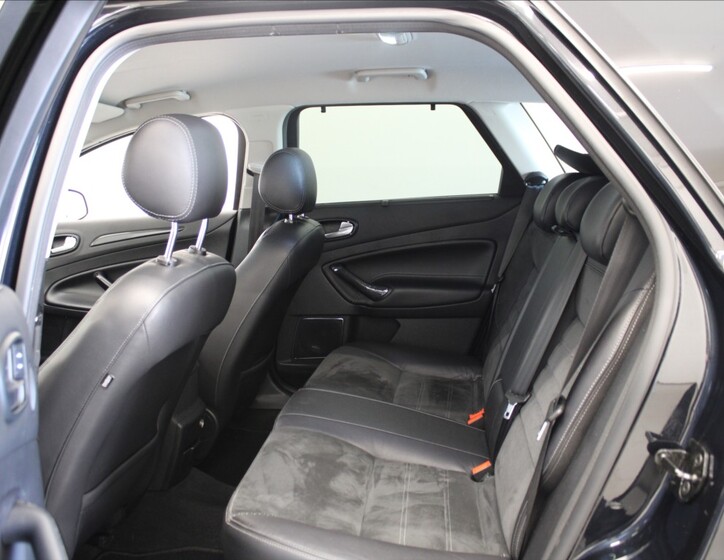 Ford Mondeo 7