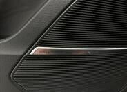 Audi Q8 32