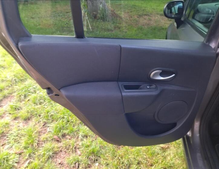 Renault Modus 17