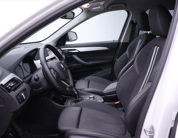 BMW X1 13