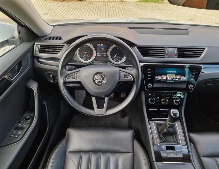 Škoda Superb 12