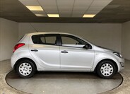 Hyundai i20 8