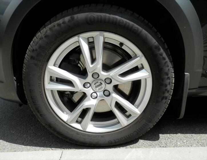 Volvo V90 36