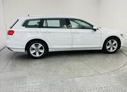 Volkswagen Passat 24