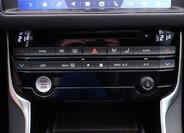 Jaguar XF 33