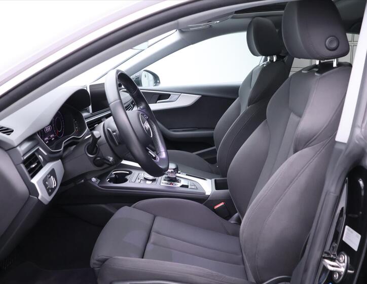 Audi A5 11