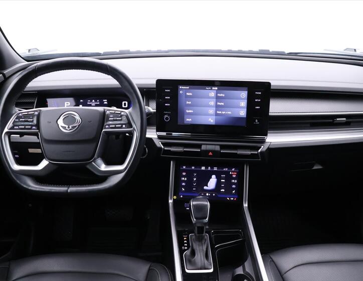 SsangYong Torres 25