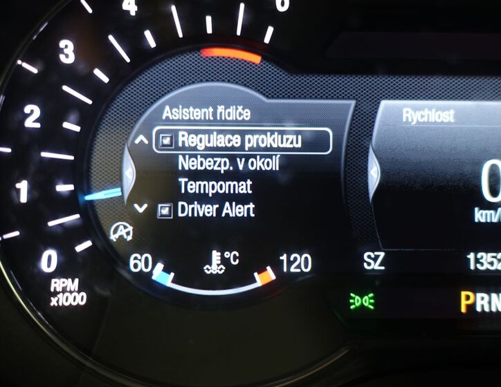 Ford Galaxy 12