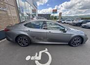 Toyota Camry 17