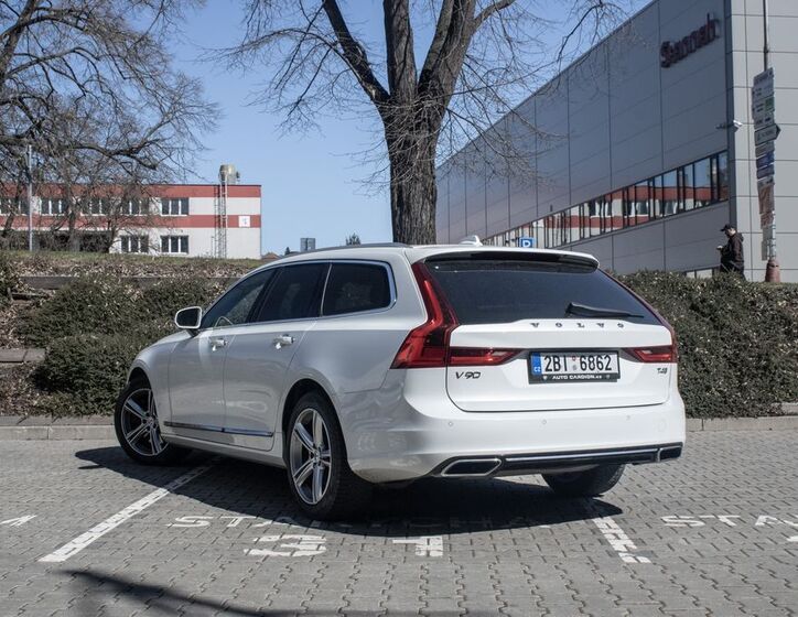 Volvo V90 7