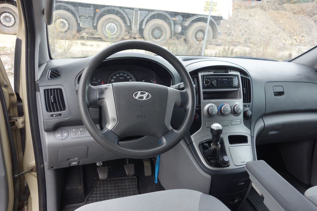 Hyundai H 1