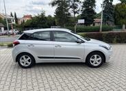 Hyundai i20 6