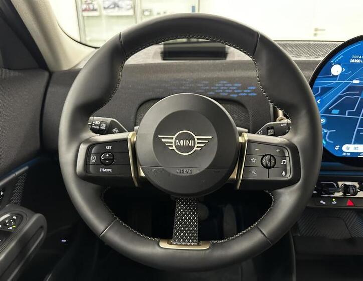 Mini Countryman 11