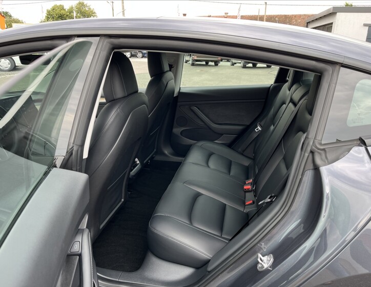 Tesla Model 3 18