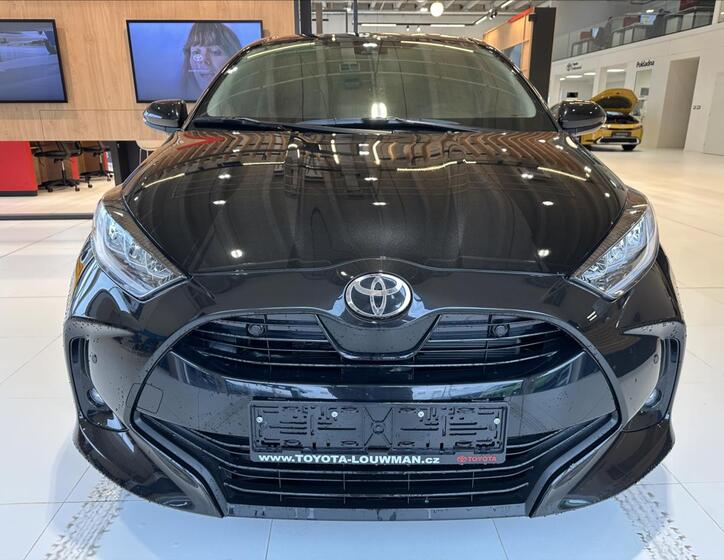 Toyota Yaris 2