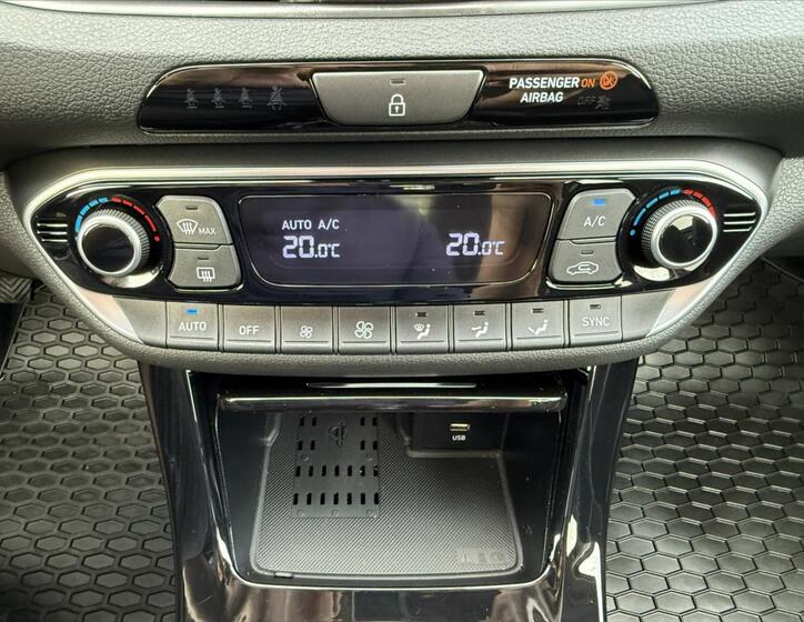 Hyundai i30 18
