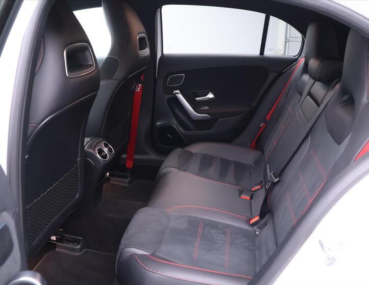 Mercedes-Benz Třídy A 16