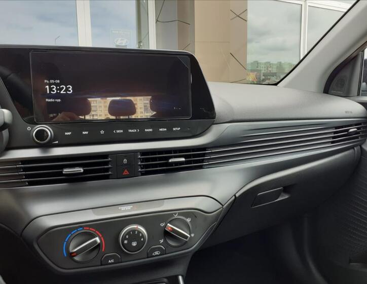 Hyundai i20 6